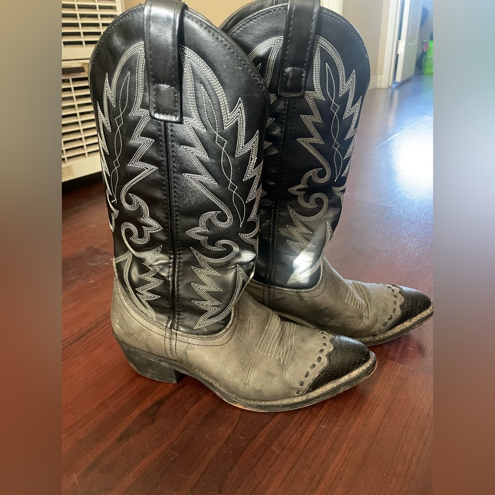 Laredo Men's Lizard Print Wingtip Western Boots - Pointed Toe